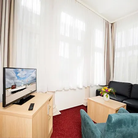 Hotell Garni Eden 3*