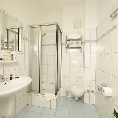 Garni Eden 3*