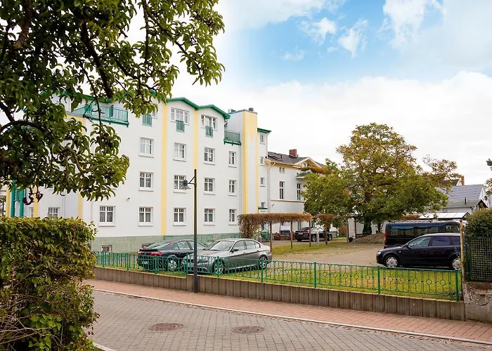 Ξενοδοχείο Garni Eden 3*